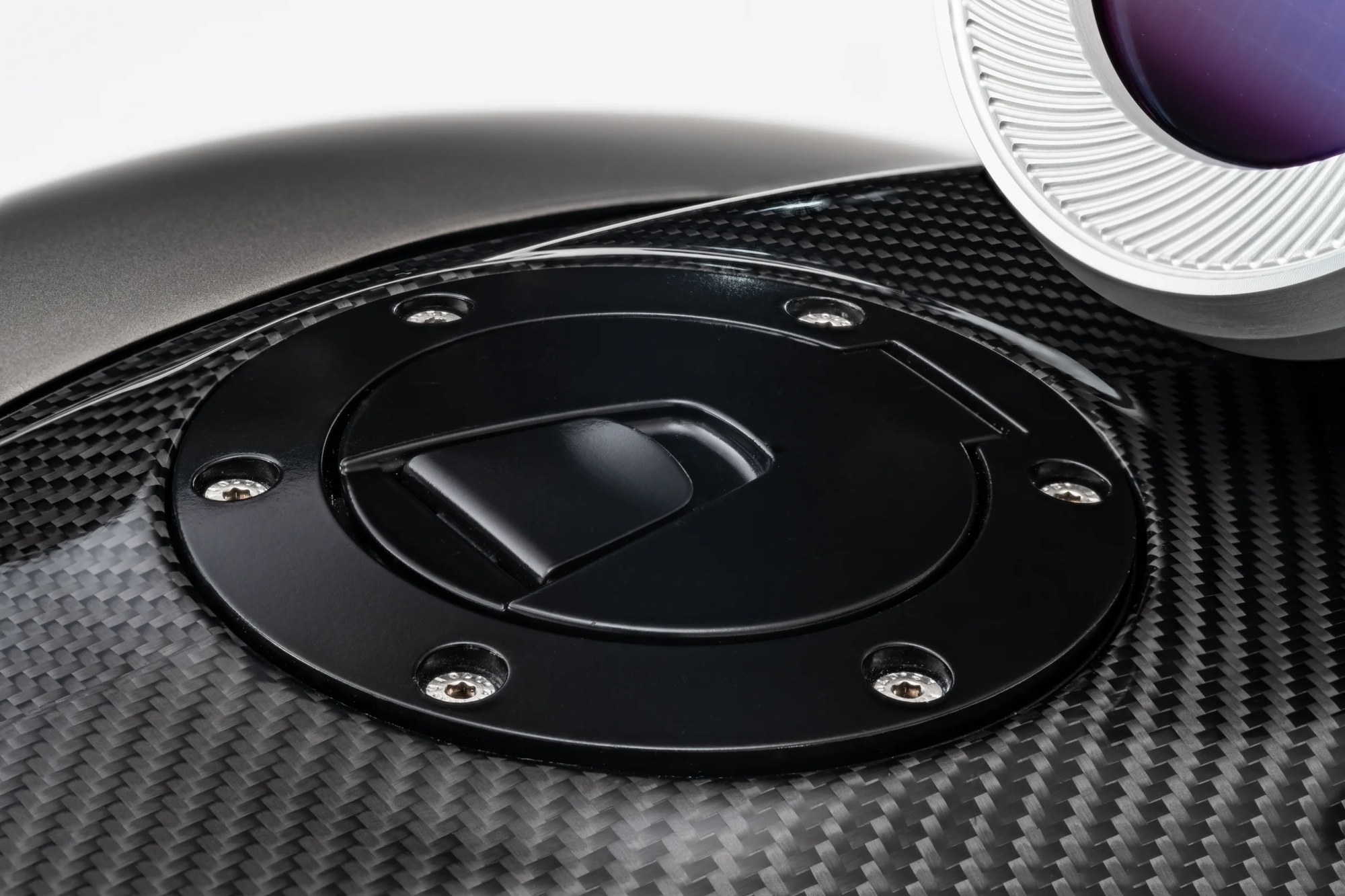 Lightspeed carbon tank top and fuel cap