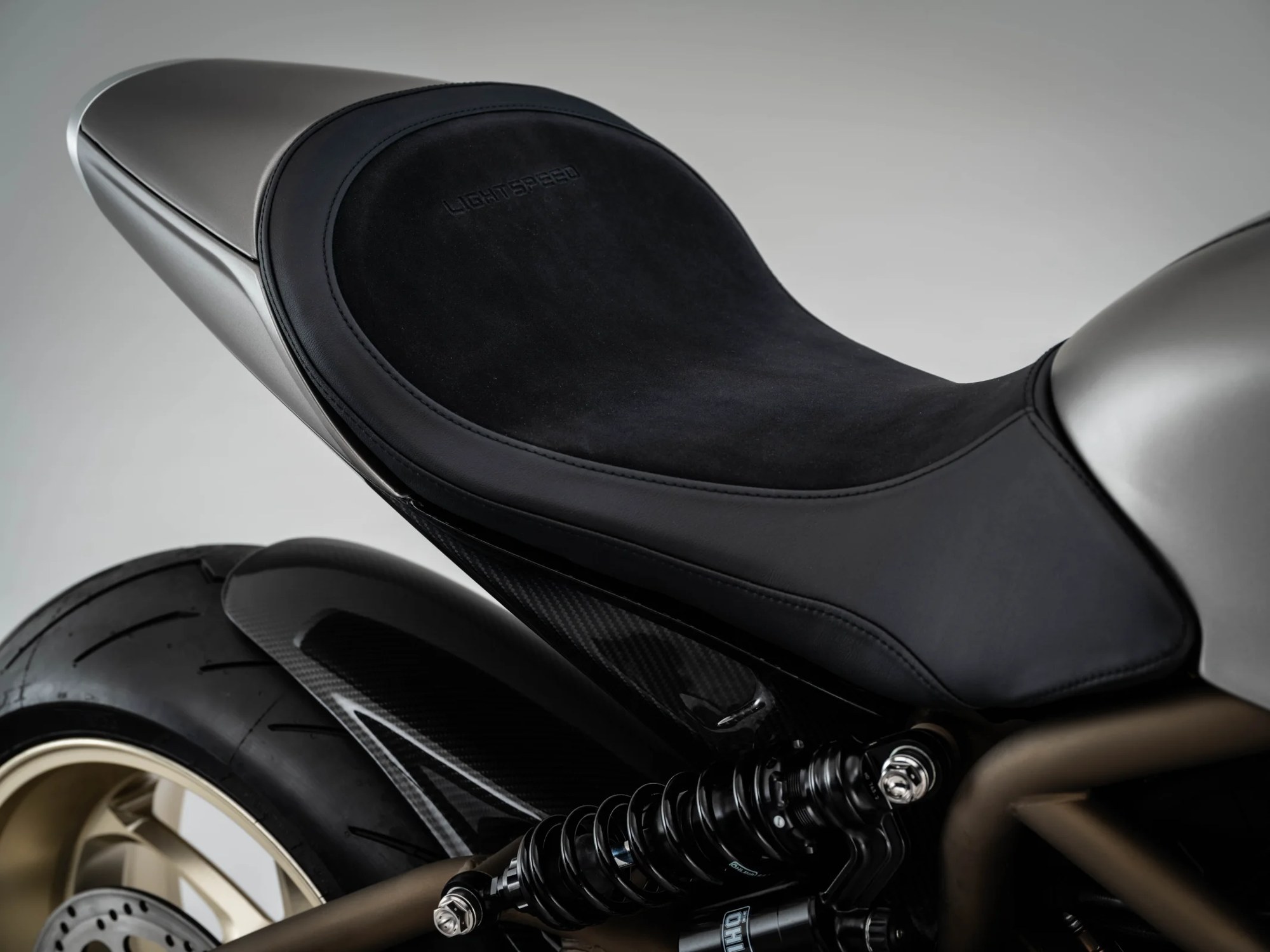 Lightspeed seat and tail